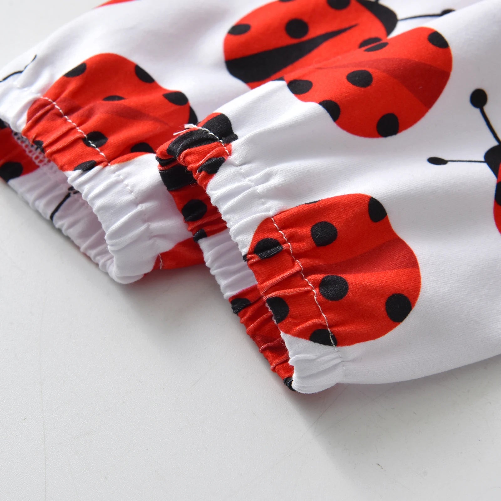Newborn Baby Girls Clothes Set Long Sleeve Ladybug Print Top and Pants Bow Headband Infant Outfits